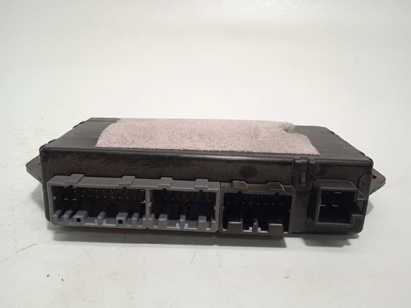 Recambio de modulo confort para chrysler 300 c 3.0 crd referencia OEM IAM P56038722AO  56038722AO