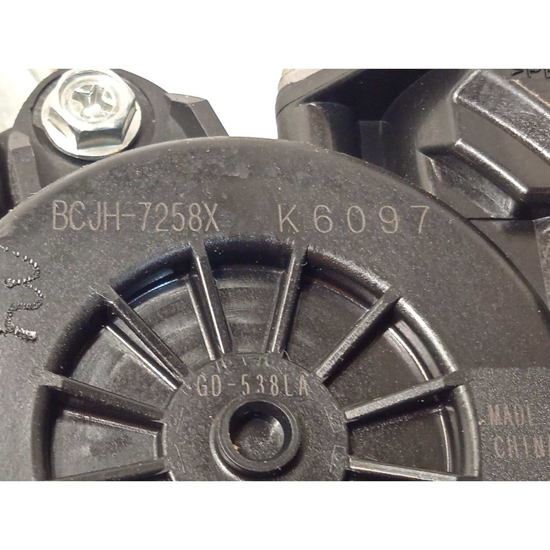 Recambio de elevalunas trasero derecho para mazda 3 berlina (bp) referencia OEM IAM BCJH7258X  