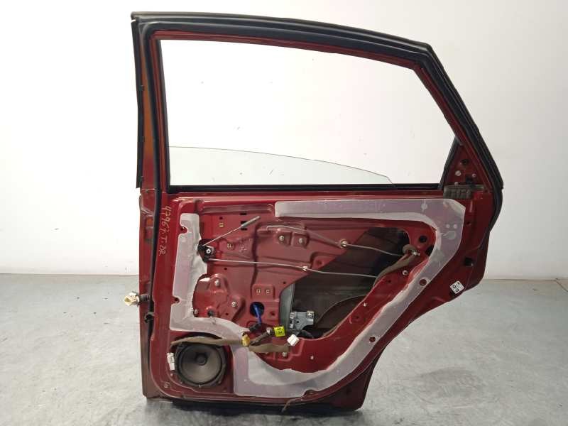 Recambio de puerta trasera derecha para chevrolet nubira berlina 2.0 tcdi referencia OEM IAM 96547900  