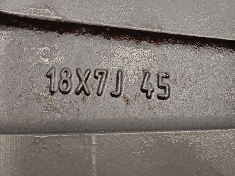 Recambio de llanta para mazda 3 berlina (bp) referencia OEM IAM 9965657080  