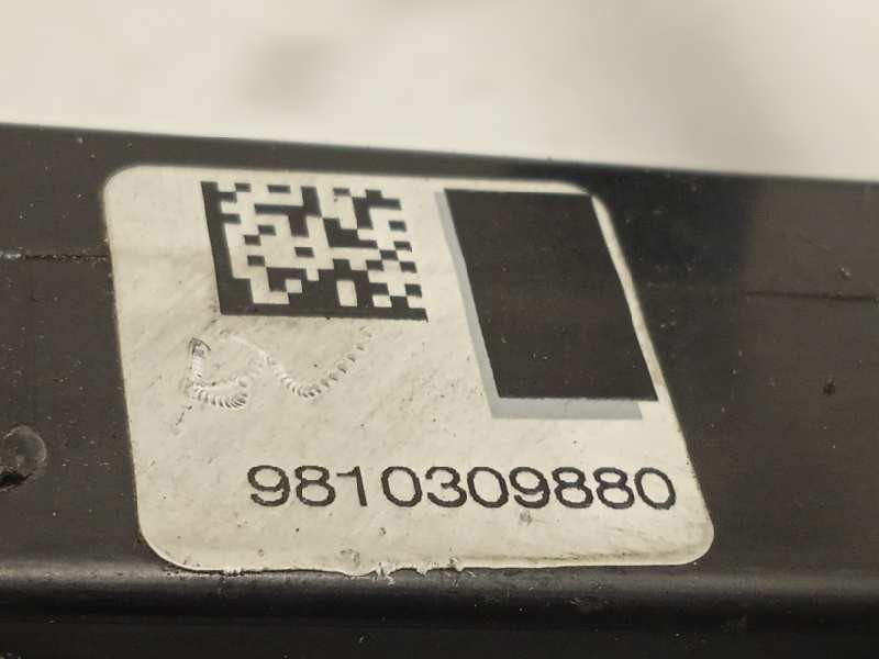 Recambio de cerradura puerta trasera derecha para peugeot 308 gt line referencia OEM IAM 9810309880  