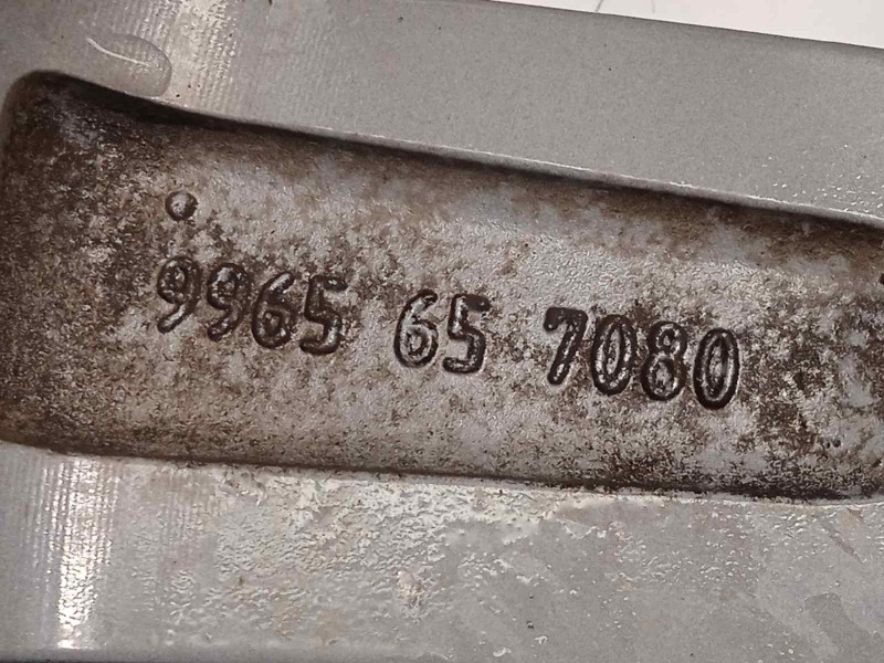 Recambio de llanta para mazda 3 berlina (bp) referencia OEM IAM 9965657080  