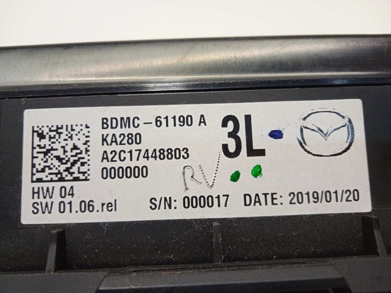 Recambio de mando climatizador para mazda 3 berlina (bp) referencia OEM IAM BDMC61190A  A2C17448803