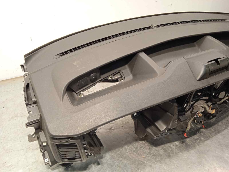 Recambio de salpicadero para ford transit furgón (tts) referencia OEM IAM 2515170  JK21V04310AM3ZHE