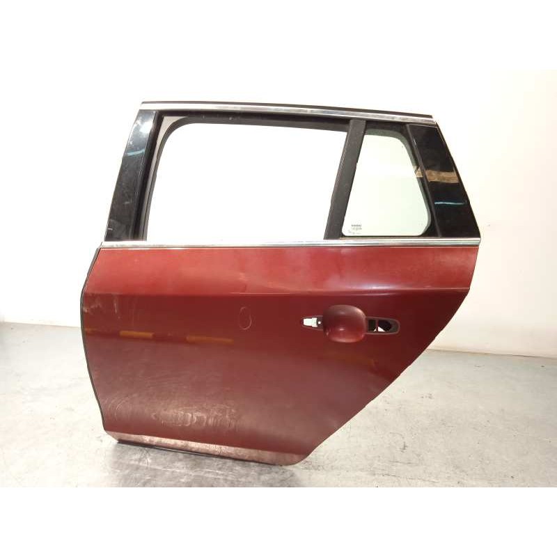 Recambio de puerta trasera izquierda para volvo v60 kombi 2.0 diesel cat referencia OEM IAM 32228972  