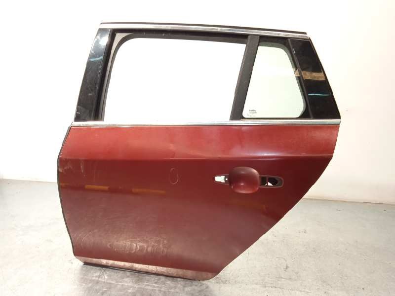 Recambio de puerta trasera izquierda para volvo v60 kombi 2.0 diesel cat referencia OEM IAM 32228972  