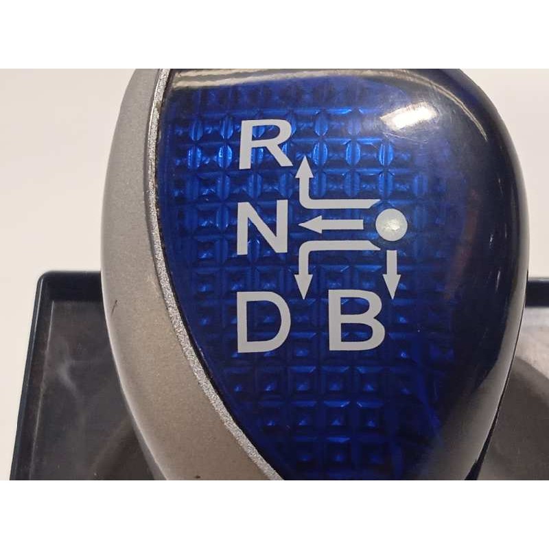 Recambio de palanca cambio para toyota prius (nhw30) plug-in hybrid advance referencia OEM IAM 3355047052B0  