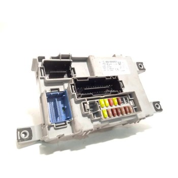 CAJA RELES / FUSIBLES 00519849850 51984985 519849850