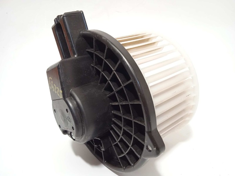 Recambio de motor calefaccion para mazda 3 berlina (bp) referencia OEM IAM 8727001770  HB111GRK600