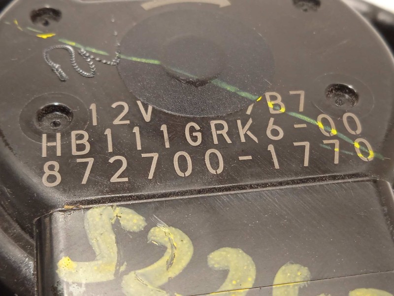 Recambio de motor calefaccion para mazda 3 berlina (bp) referencia OEM IAM 8727001770  HB111GRK600