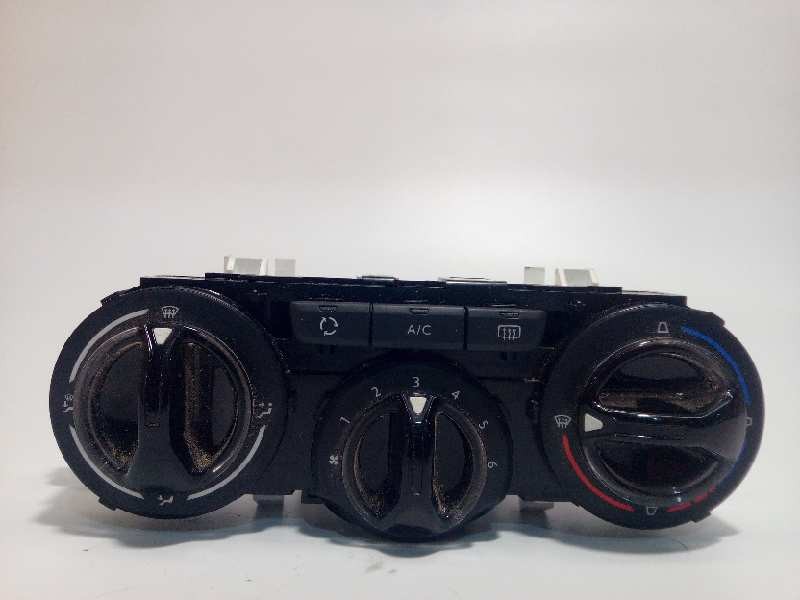 Recambio de mando calefaccion / aire acondicionado para peugeot 208 active referencia OEM IAM 96722483ZD  