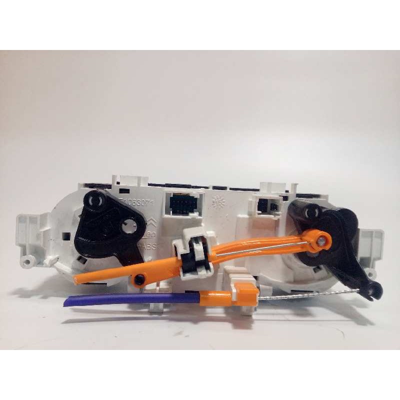 Recambio de mando calefaccion / aire acondicionado para peugeot 208 active referencia OEM IAM 96722483ZD  
