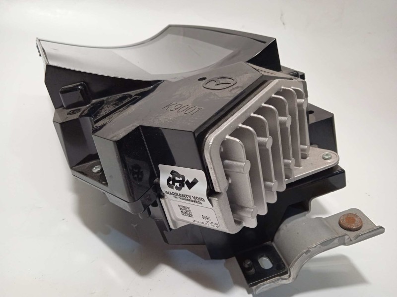 Recambio de pantalla multifuncion para mazda 3 berlina (bp) referencia OEM IAM BDGG  