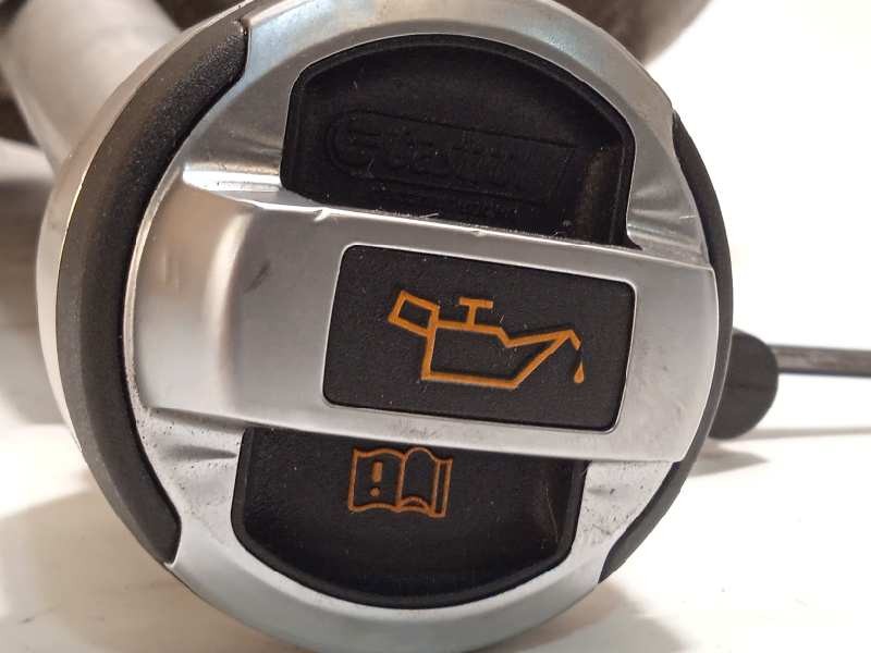 Recambio de carter para audi r8 (423) 4.2 fsi referencia OEM IAM 420115373B  