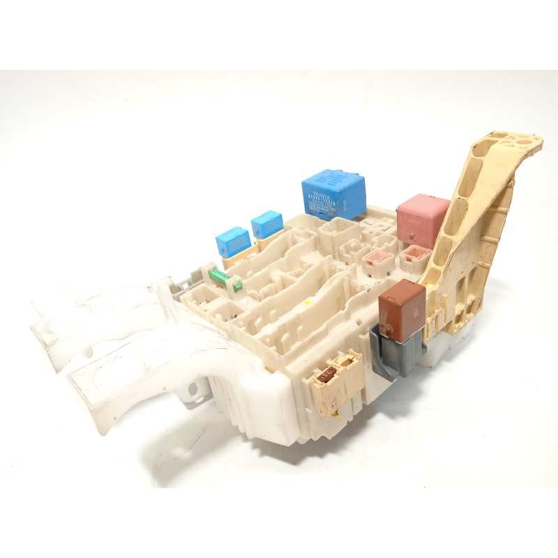 Recambio de caja reles / fusibles para toyota yaris 1.4 turbodiesel cat referencia OEM IAM 827300D290  