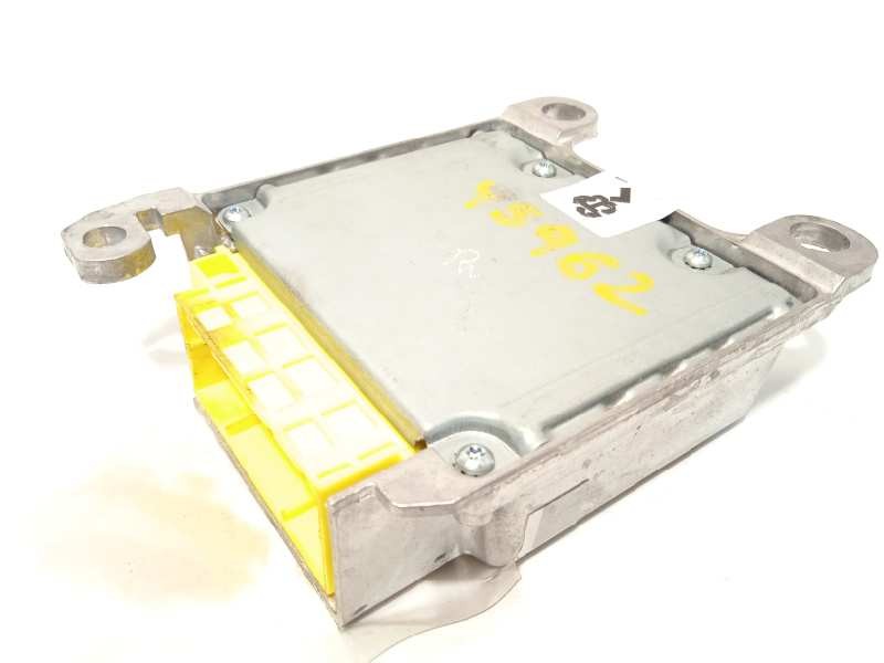 Recambio de centralita airbag para toyota yaris 1.4 turbodiesel cat referencia OEM IAM 891700D440  