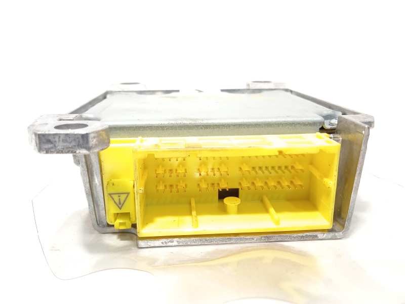 Recambio de centralita airbag para toyota yaris 1.4 turbodiesel cat referencia OEM IAM 891700D440  