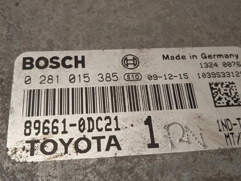 Recambio de centralita motor uce para toyota yaris 1.4 turbodiesel cat referencia OEM IAM 896610DC21  0281015385