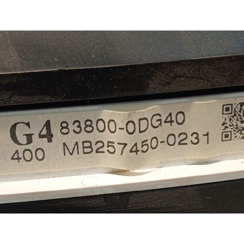 Recambio de cuadro instrumentos para toyota yaris 1.4 turbodiesel cat referencia OEM IAM 838000DG40  