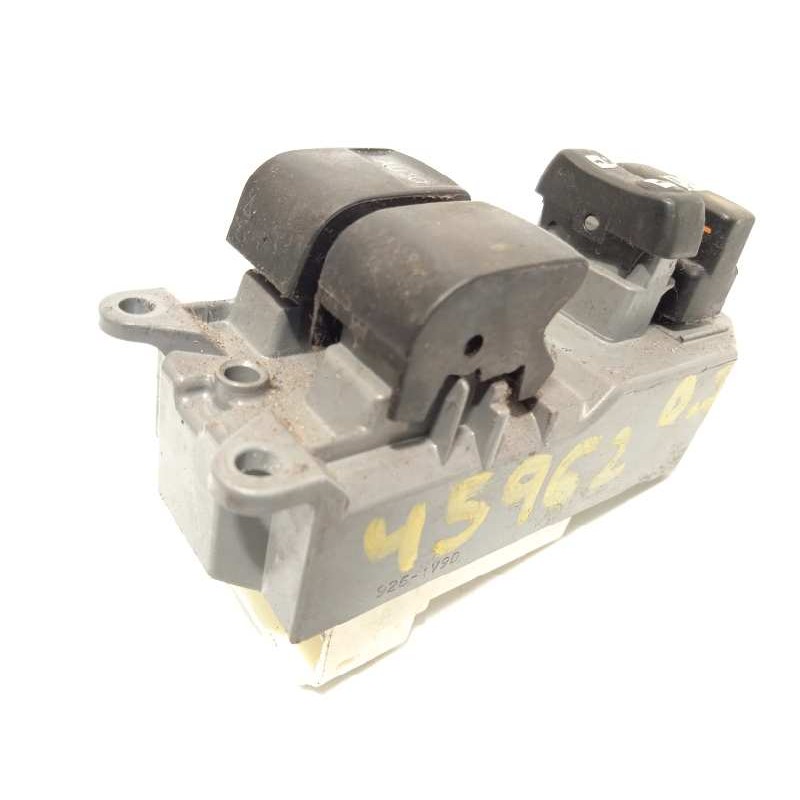 Recambio de mando elevalunas delantero izquierdo para toyota yaris 1.4 turbodiesel cat referencia OEM IAM 8482002230  