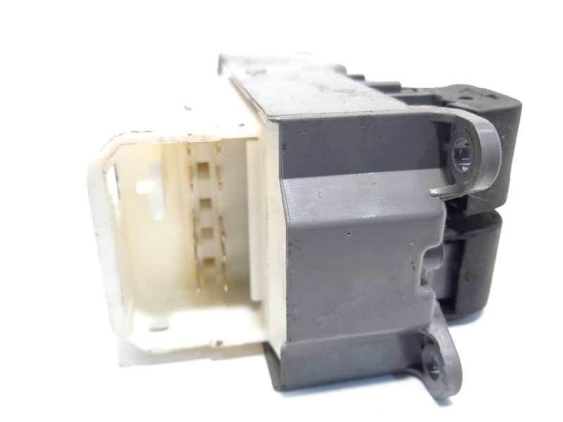 Recambio de mando elevalunas delantero izquierdo para toyota yaris 1.4 turbodiesel cat referencia OEM IAM 8482002230  