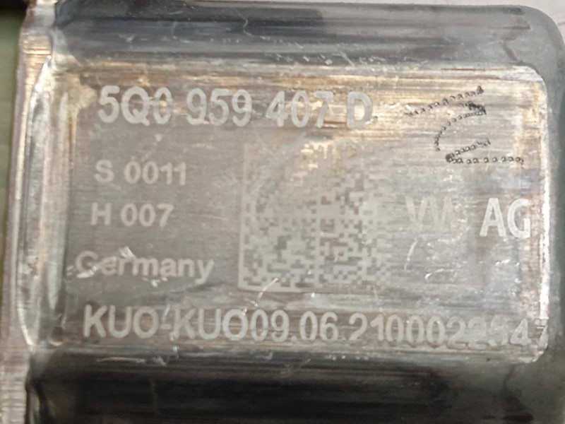 Recambio de elevalunas trasero izquierdo para seat leon sportstourer (kl8) fr referencia OEM IAM 5FA839461  5Q0959407D