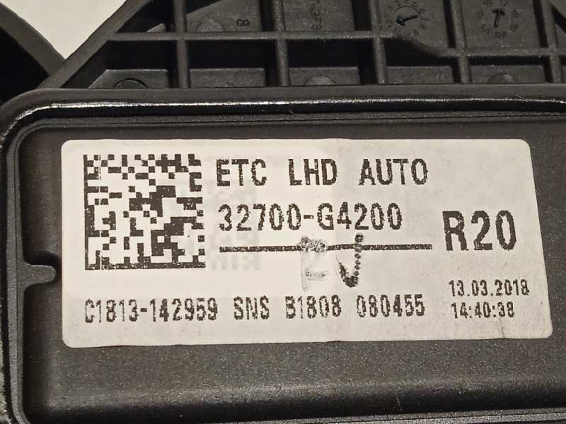 Recambio de potenciometro pedal para hyundai i30 cw (pd) 1.4 tgdi cat referencia OEM IAM 32700G4200  