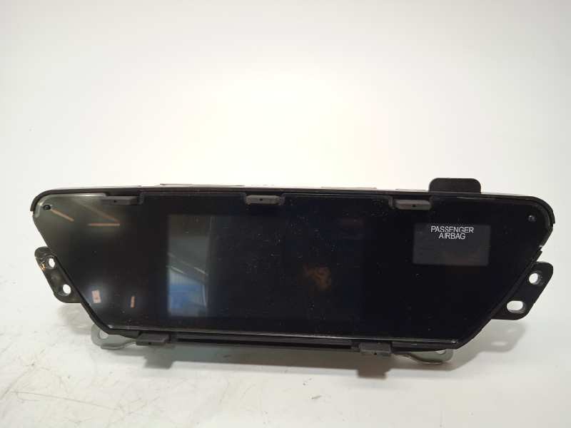Recambio de pantalla multifuncion para honda cr-v comfort 4x4 referencia OEM IAM 39710T1GG010M1  39710T1GG01