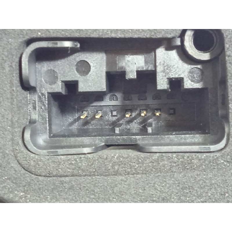 Recambio de cerradura puerta trasera derecha para volkswagen t-cross style referencia OEM IAM 10A839016  