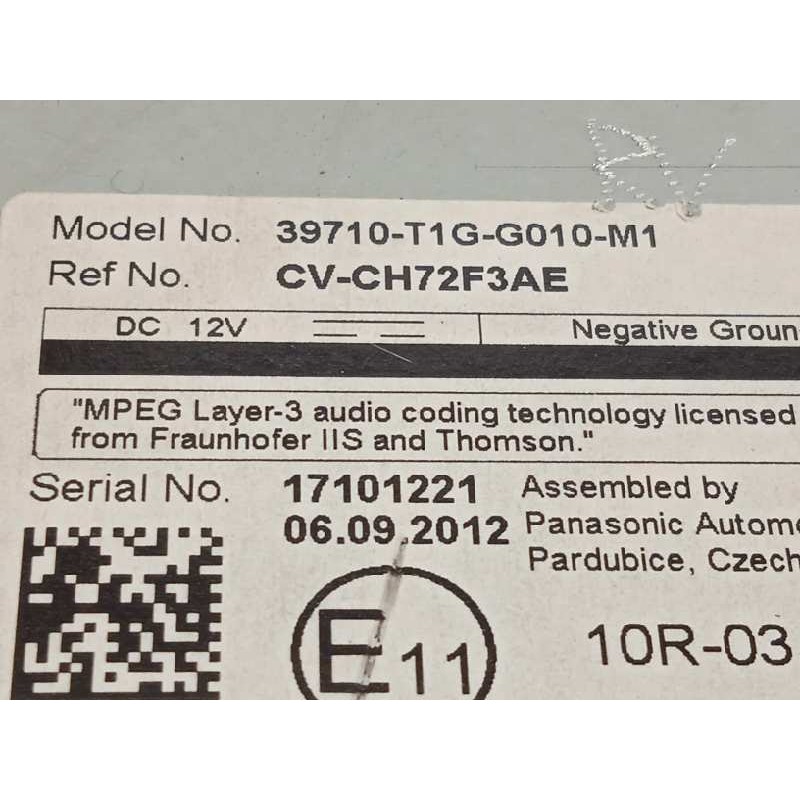 Recambio de pantalla multifuncion para honda cr-v comfort 4x4 referencia OEM IAM 39710T1GG010M1  39710T1GG01