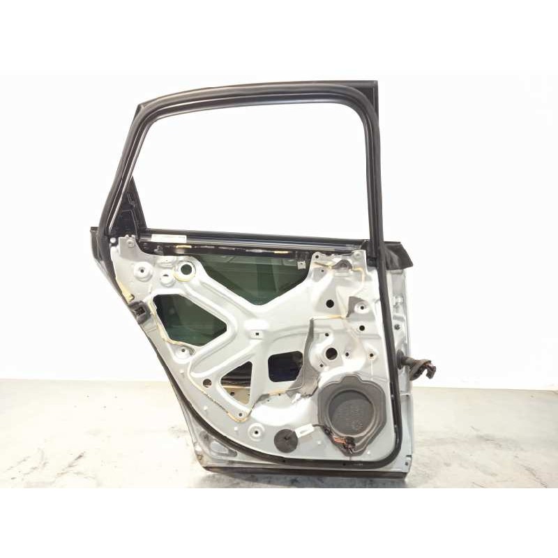 Recambio de puerta trasera izquierda para seat exeo berlina (3r2) 2.0 tdi referencia OEM IAM 3R0833051  