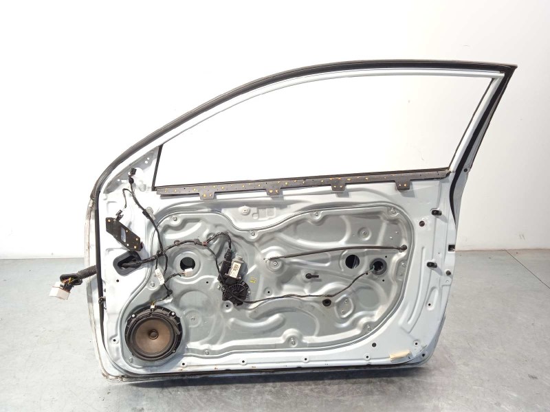 Recambio de puerta delantera derecha para kia cee´d 1.6 crdi cat referencia OEM IAM 760041H300  