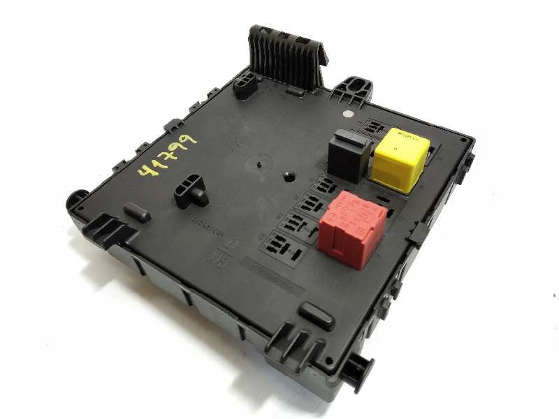Recambio de caja reles / fusibles para saab 9-3 sport sedán griffin referencia OEM IAM 12769679  519161301