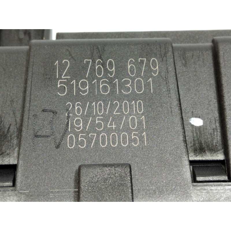 Recambio de caja reles / fusibles para saab 9-3 sport sedán griffin referencia OEM IAM 12769679  519161301