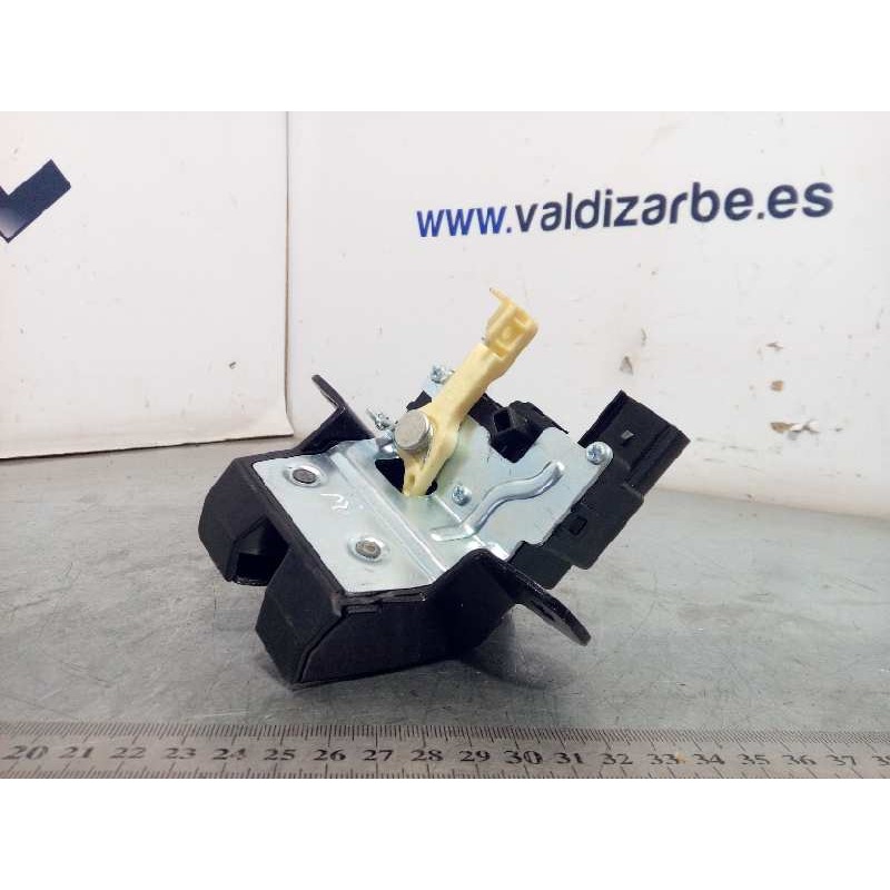Recambio de cerradura maletero / porton para hyundai kona 1.0 tgdi cat referencia OEM IAM 81230J9000  