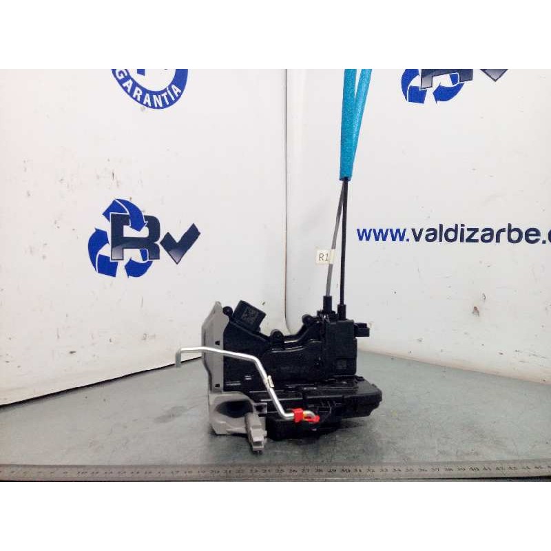 Recambio de cerradura puerta delantera derecha para hyundai kona 1.0 tgdi cat referencia OEM IAM 81320J9010  