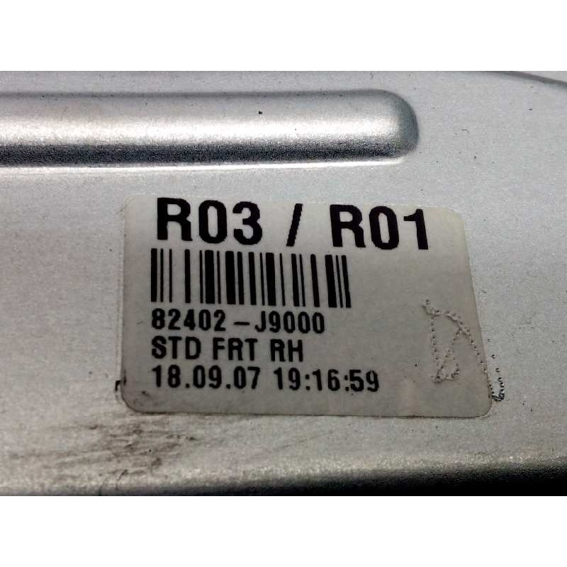 Recambio de elevalunas delantero derecho para hyundai kona 1.0 tgdi cat referencia OEM IAM 82460J9000  82402J9000