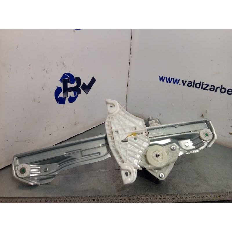 Recambio de elevalunas trasero izquierdo para hyundai kona 1.0 tgdi cat referencia OEM IAM 82460J9000  83401J9000