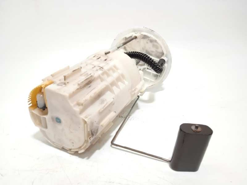 Recambio de bomba combustible para nissan nv 400 l1h1 2,8t pro referencia OEM IAM 1704200Q0J  1704200Q1E