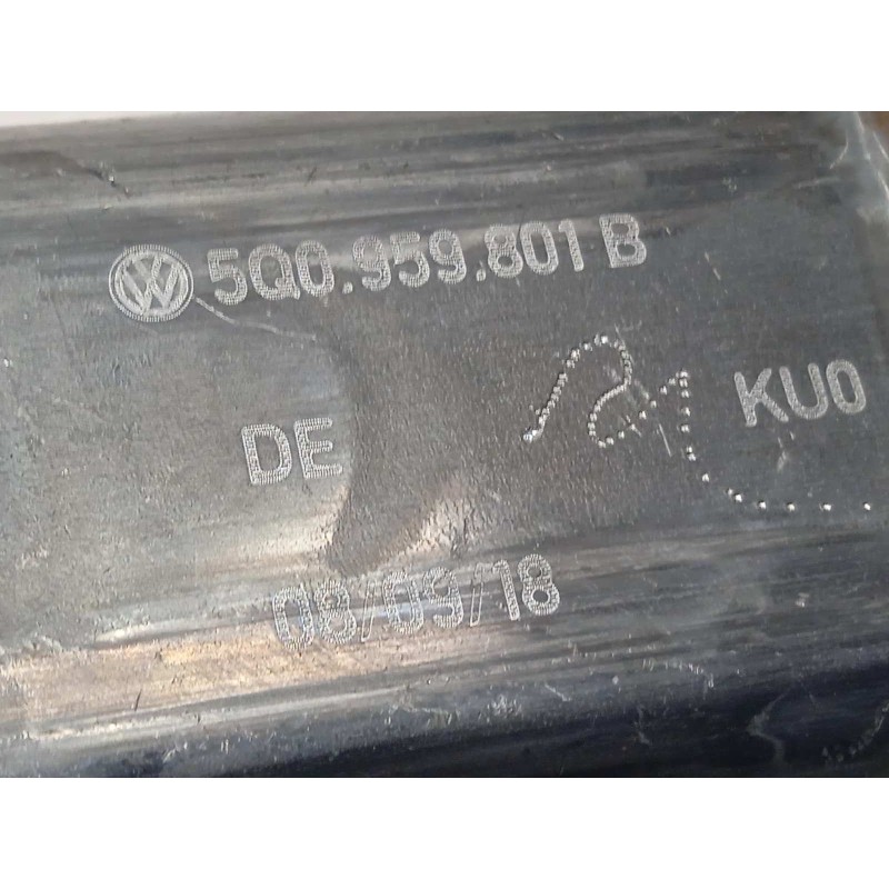 Recambio de elevalunas delantero izquierdo para seat leon st (5f8) cupra 300 4drive referencia OEM IAM 5Q0959801B  5F4837461D