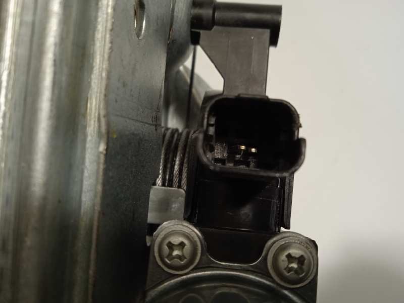 Recambio de elevalunas delantero derecho para dacia duster ii 1.3 tce cat referencia OEM IAM 807201952R  