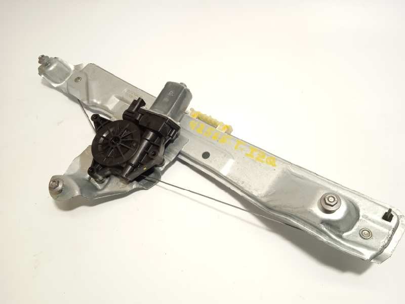 Recambio de elevalunas trasero izquierdo para dacia duster ii 1.3 tce cat referencia OEM IAM 827210622R  