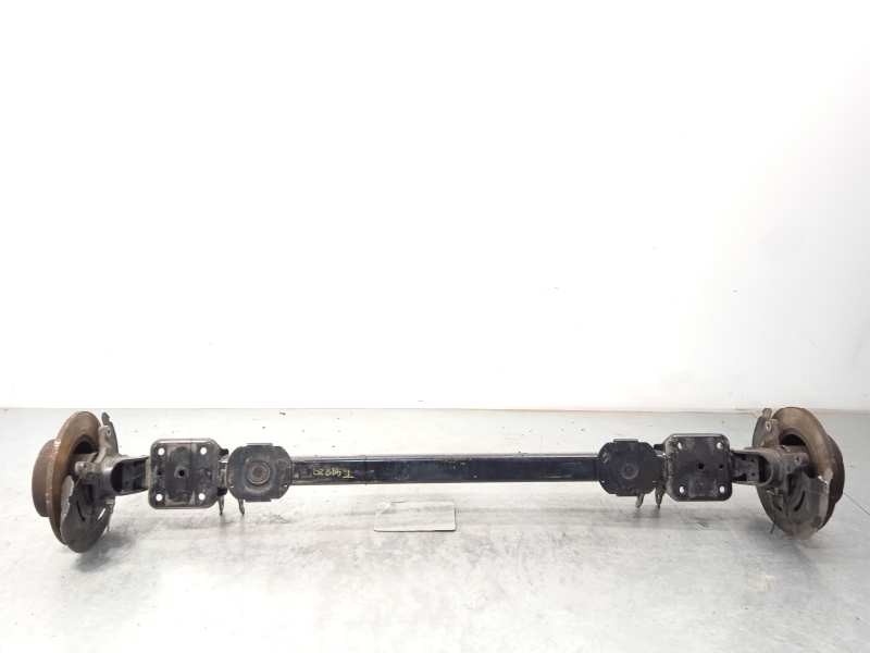 Recambio de puente trasero para nissan nv 400 l1h1 2,8t pro referencia OEM IAM 5540100Q1A  5540100Q1L