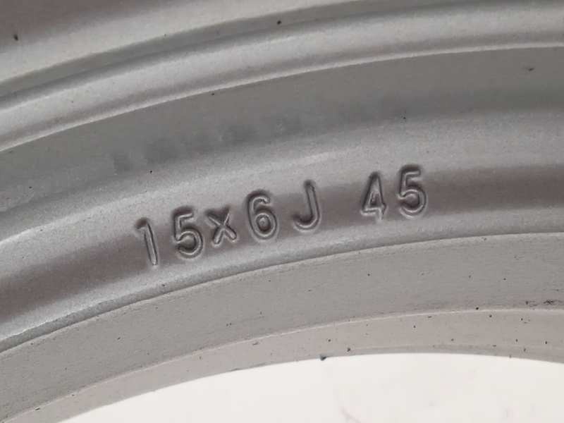 Recambio de llanta para toyota prius (nhw30) plug-in hybrid advance referencia OEM IAM 4261147140  