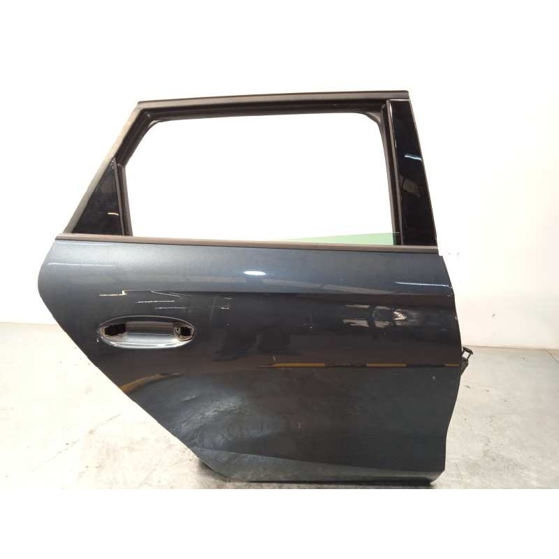 Recambio de puerta trasera derecha para seat leon sportstourer (kl8) fr referencia OEM IAM 5FE833052B  5FE833052C