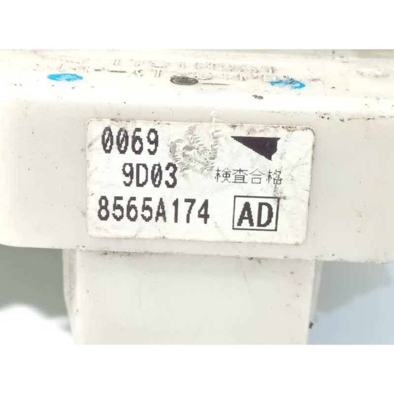 Recambio de caja reles / fusibles para mitsubishi colt berlina 3 (z30) cleartec referencia OEM IAM 8565A174  