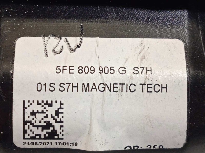 Recambio de tapa exterior combustible para seat leon sportstourer (kl8) fr referencia OEM IAM 5FE809905G  5FE809905GGRU