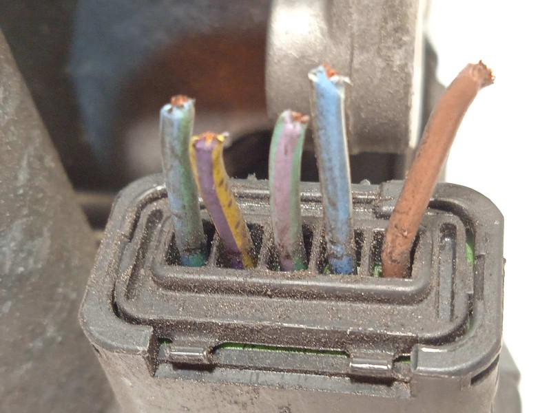 Recambio de caja mariposa para land rover evoque 2.2 td4 cat referencia OEM IAM 9687888280  LR012598