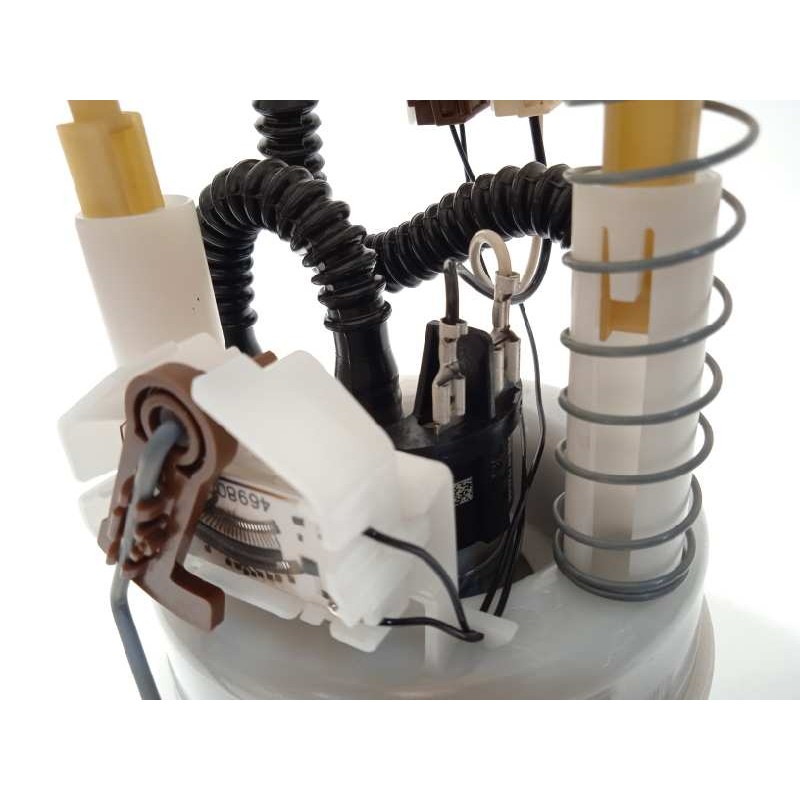 Recambio de bomba combustible para renault captur 1.3 tce referencia OEM IAM 170114377R  