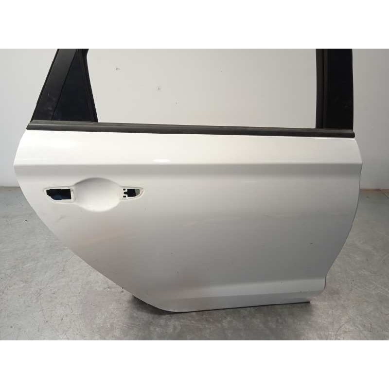 Recambio de puerta trasera derecha para hyundai i30 (pd) 1.0 tgdi cat referencia OEM IAM 77004G4700  